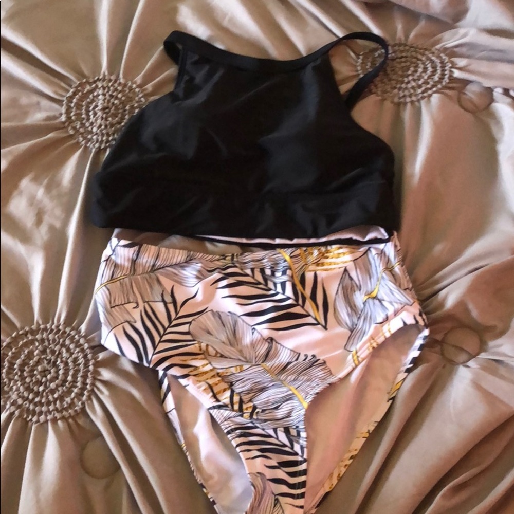 High waisted bikini